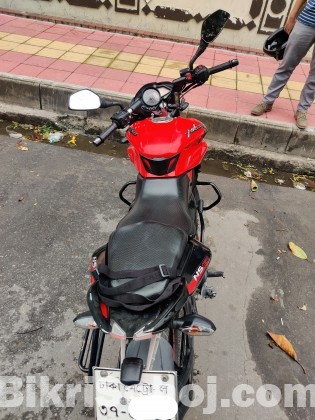 Bajaj pulsar NS 160